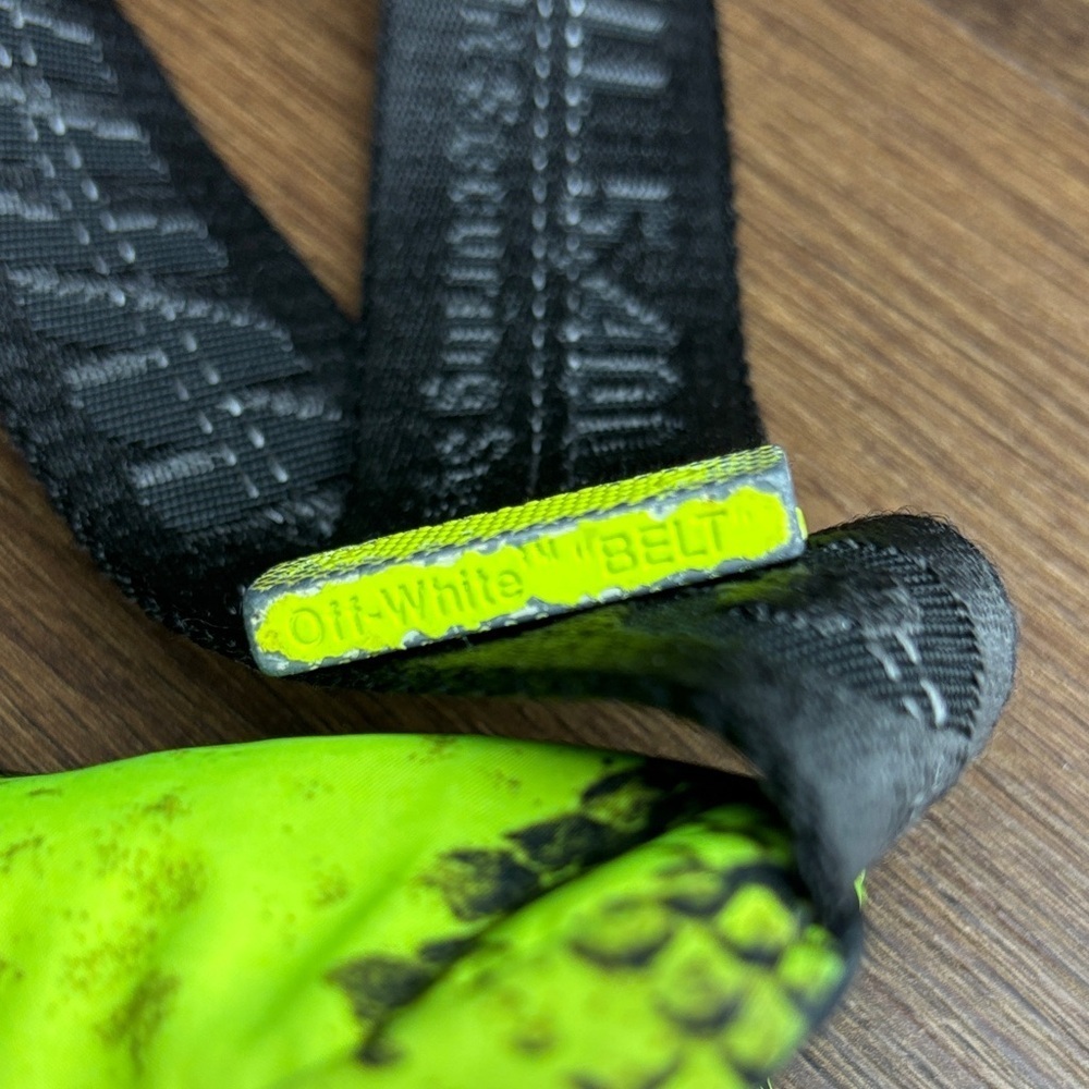 Off-White Neon Python Belt Bag Streetwear Luxury Italy Rare - Picture 15 of 16